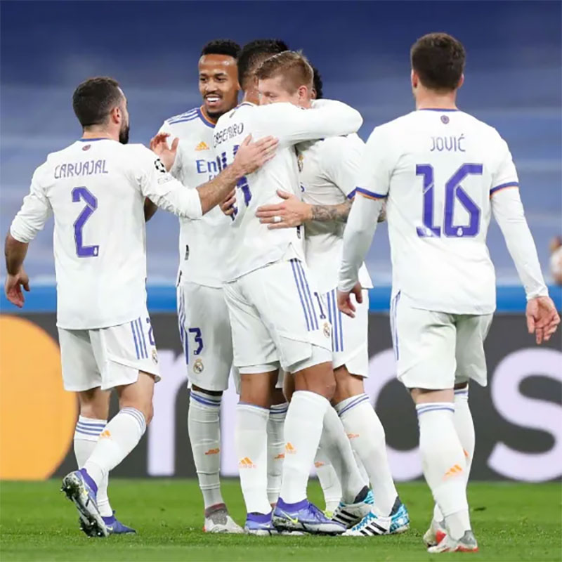 两粒失球背 两粒失球背